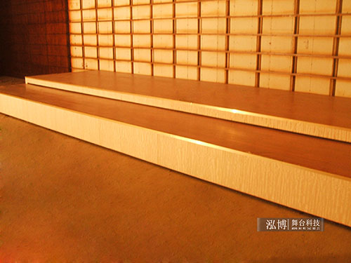 伸縮臺(tái)